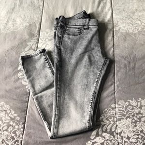 Grey skinny jeans